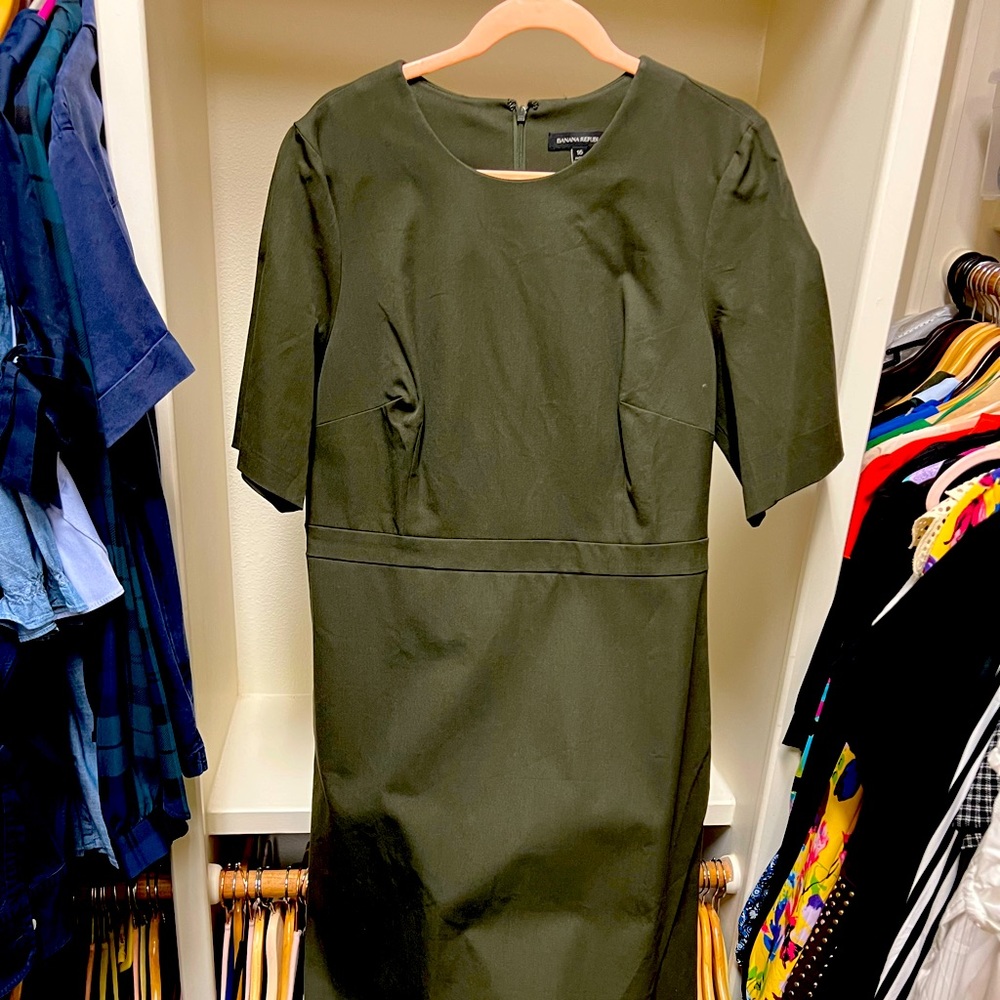 Olive green shirt sleeve dress. Banana republic size 16